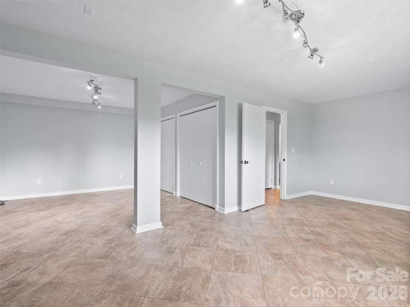 50 Blossom Drive, Waynesville, NC 28786.  MLS# CAR4390915, YatesRealty ID 29148. 