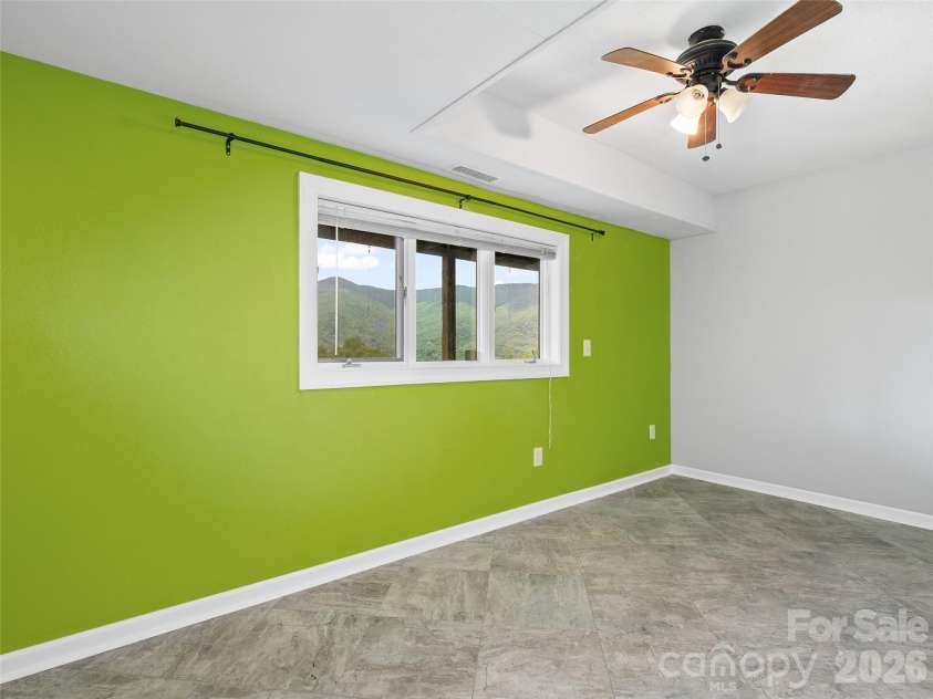 50 Blossom Drive, Waynesville, NC 28786.  MLS# CAR4390915, YatesRealty ID 29148. 