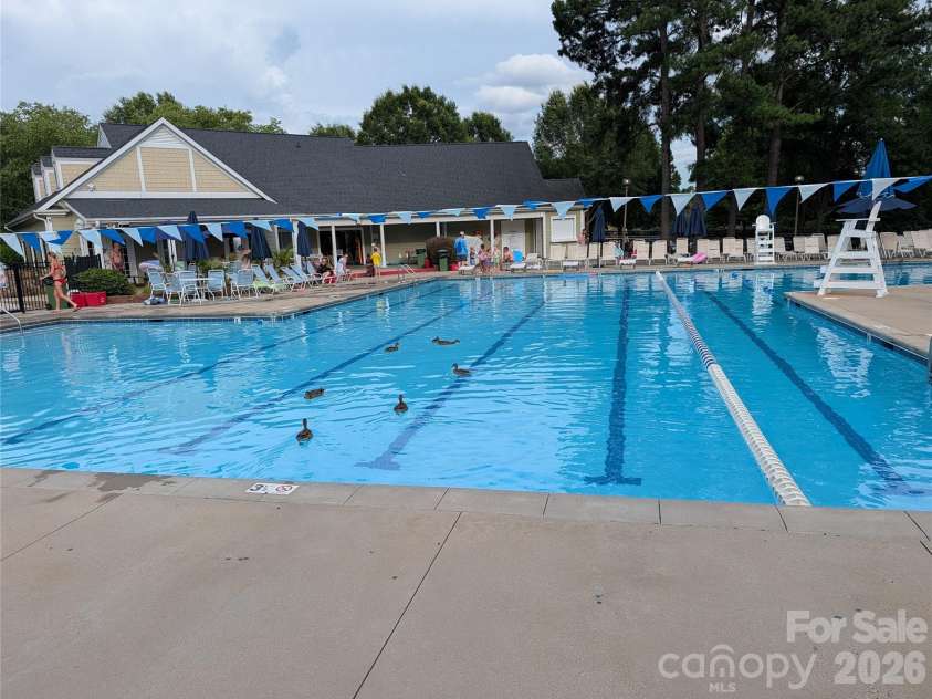 2800 Wingfield Place, Charlotte, NC 28210.  MLS# CAR4381619, YatesRealty ID 29149. 