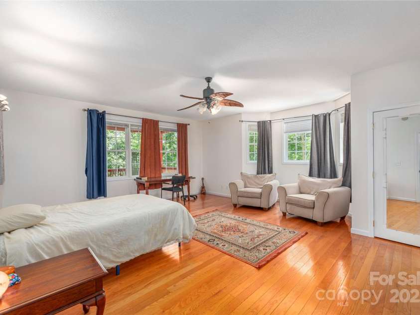 64 Wyoming Road, Asheville, NC 28803.  MLS# CAR4282768, YatesRealty ID 29149. Huge Primary Bedroom On Main (Off Dining Room)