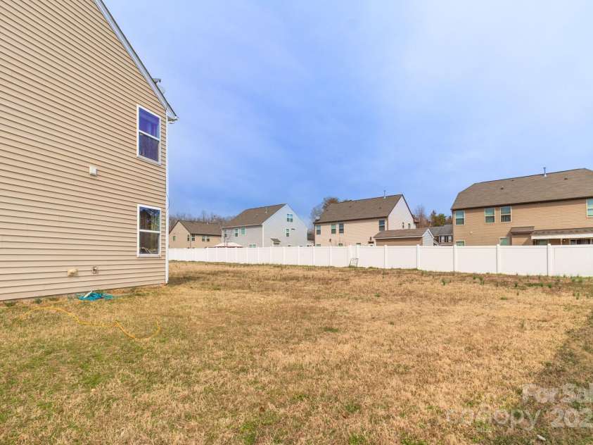 10605 Three Rivers Court, Charlotte, NC 28273.  MLS# CAR4231365, YatesRealty ID 2915. 