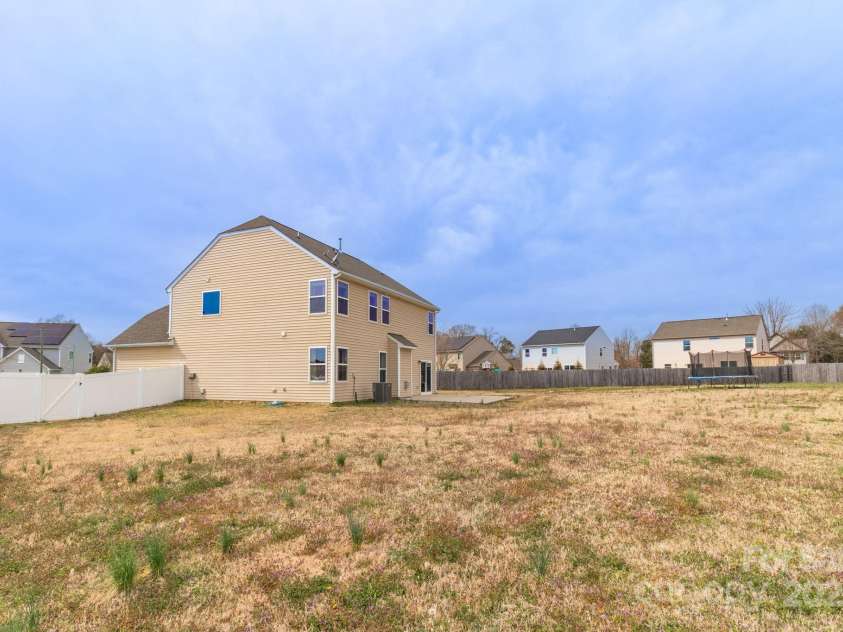 10605 Three Rivers Court, Charlotte, NC 28273.  MLS# CAR4231365, YatesRealty ID 2915. 