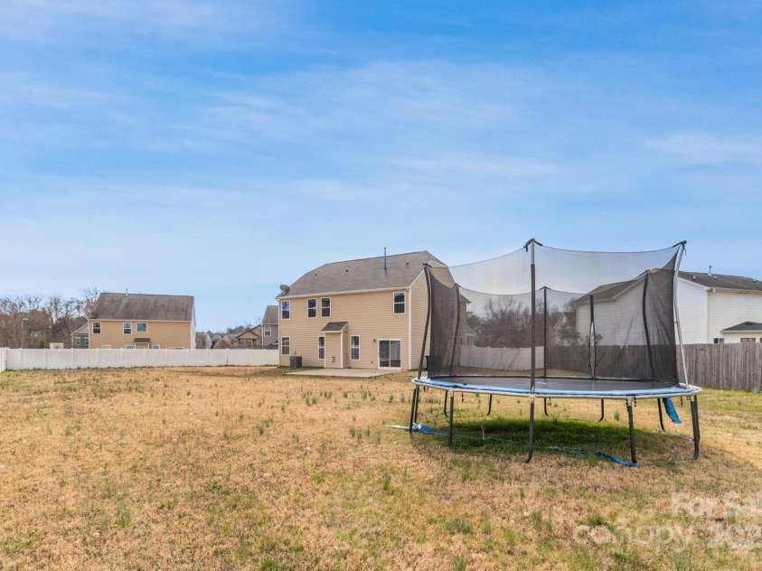 10605 Three Rivers Court, Charlotte, NC 28273.  MLS# CAR4231365, YatesRealty ID 2915. 