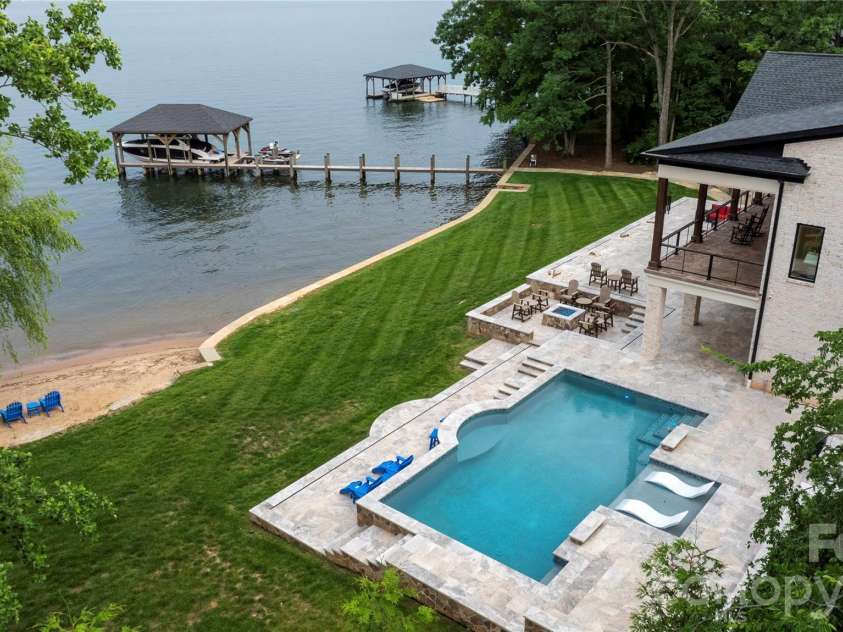 8170 Bay Pointe Drive, Denver, NC 28037.  MLS# CAR4353469, YatesRealty ID 2915. 