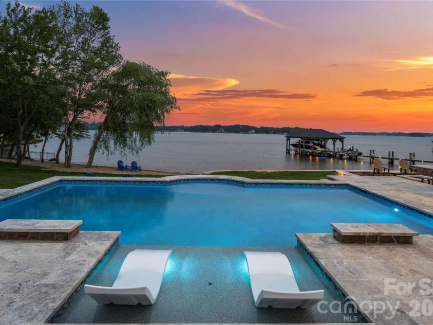 8170 Bay Pointe Drive, Denver, NC 28037.  MLS# CAR4353469, YatesRealty ID 2915. 
