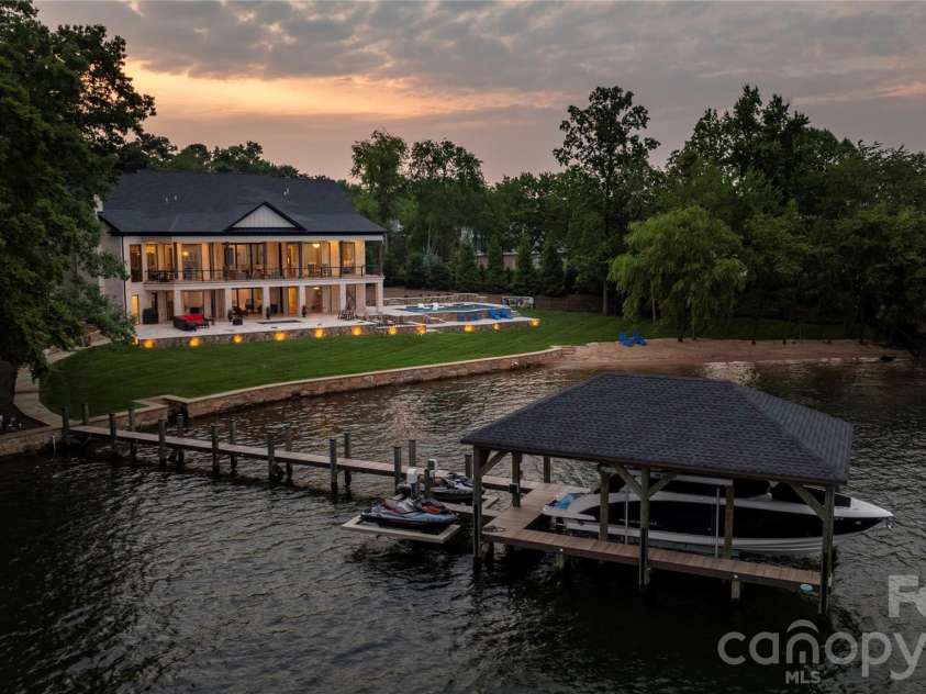 8170 Bay Pointe Drive, Denver, NC 28037.  MLS# CAR4353469, YatesRealty ID 2915. 