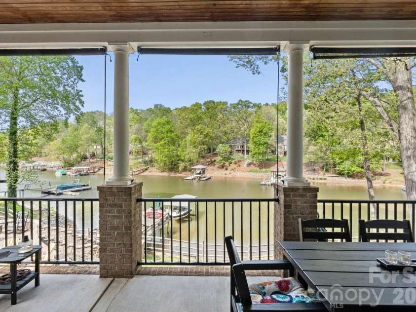 347 Whippoorwill Road, Mooresville, NC 28117.  MLS# CAR4388672, YatesRealty ID 29150. 