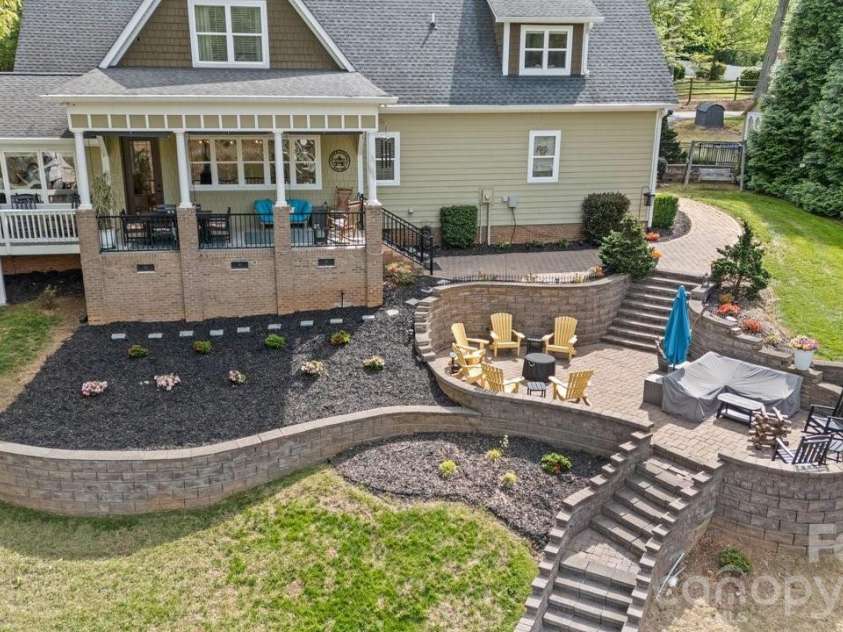 347 Whippoorwill Road, Mooresville, NC 28117.  MLS# CAR4388672, YatesRealty ID 29150. 
