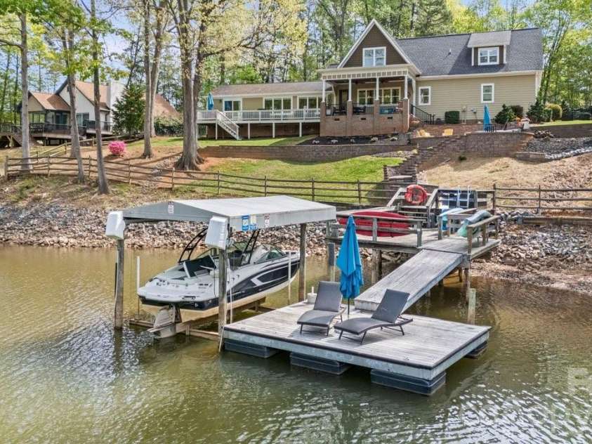 347 Whippoorwill Road, Mooresville, NC 28117.  MLS# CAR4388672, YatesRealty ID 29150. 