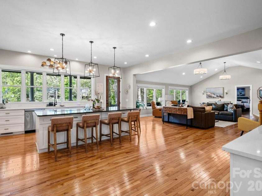 347 Whippoorwill Road, Mooresville, NC 28117.  MLS# CAR4388672, YatesRealty ID 29150. 
