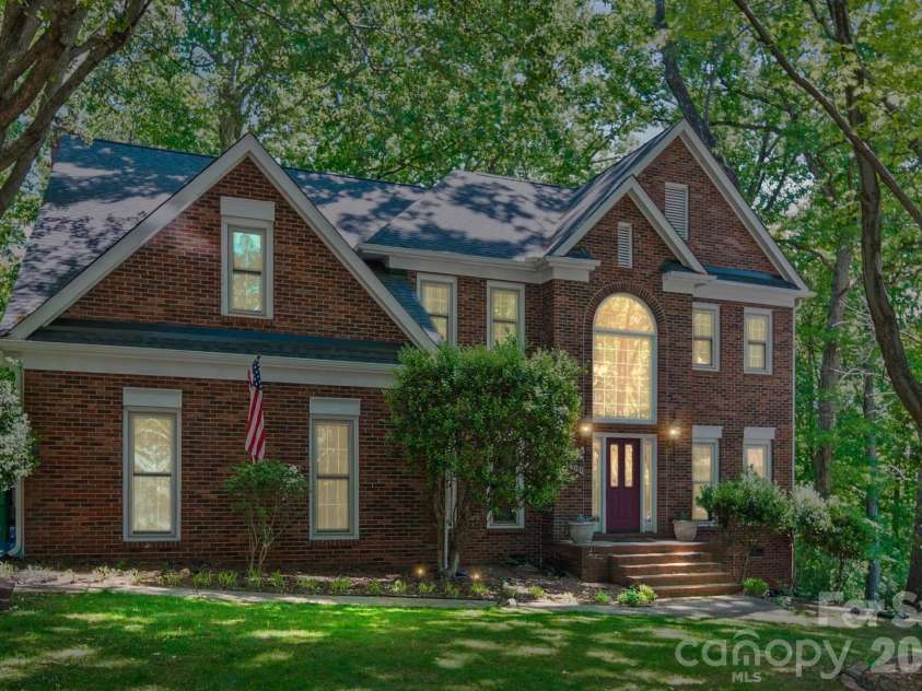 3400 Thistle Bloom Court, Charlotte, NC 28269.  MLS# CAR4381184, YatesRealty ID 29152. 