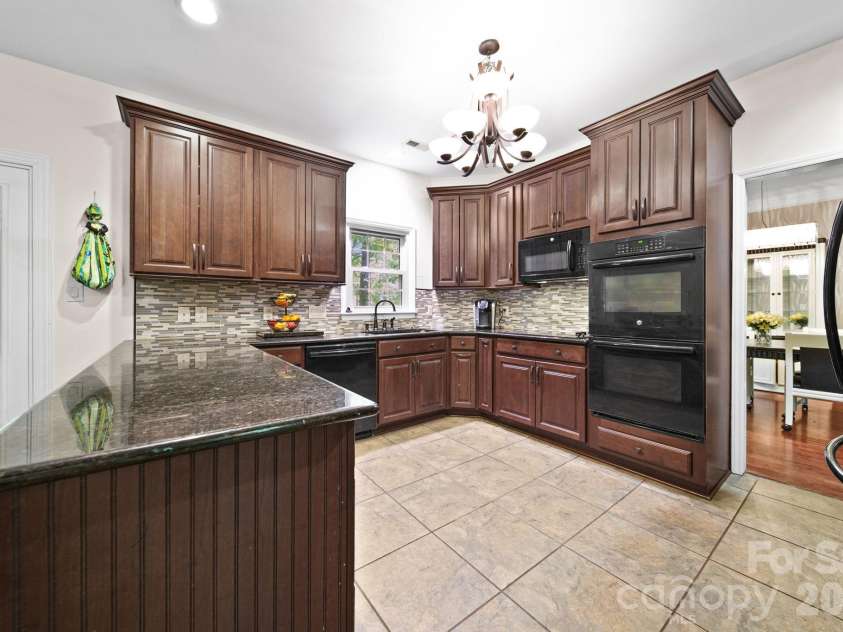 3400 Thistle Bloom Court, Charlotte, NC 28269.  MLS# CAR4381184, YatesRealty ID 29152. 