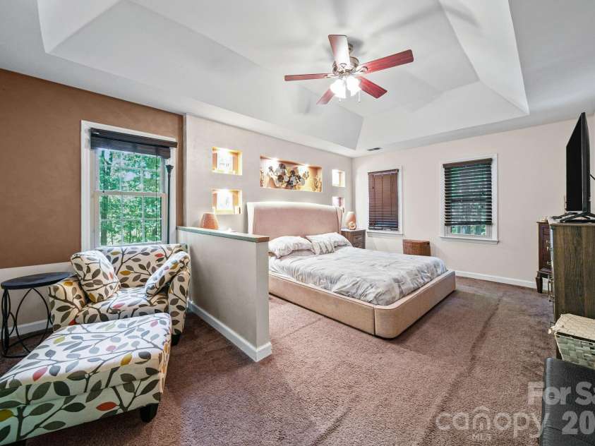 3400 Thistle Bloom Court, Charlotte, NC 28269.  MLS# CAR4381184, YatesRealty ID 29152. 
