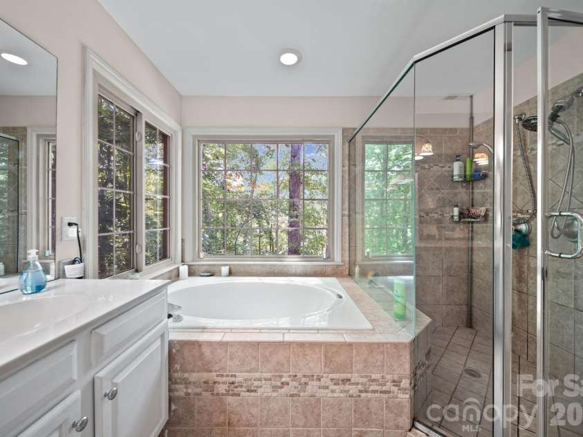 3400 Thistle Bloom Court, Charlotte, NC 28269.  MLS# CAR4381184, YatesRealty ID 29152. 