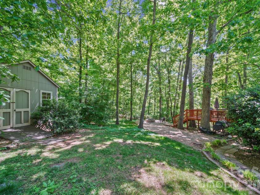 3400 Thistle Bloom Court, Charlotte, NC 28269.  MLS# CAR4381184, YatesRealty ID 29152. 