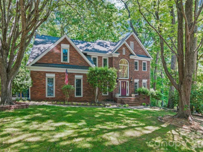 3400 Thistle Bloom Court, Charlotte, NC 28269.  MLS# CAR4381184, YatesRealty ID 29152. 