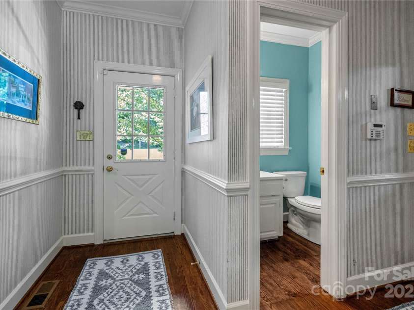 3412 Country Club Drive, Gastonia, NC 28056.  MLS# CAR4238417, YatesRealty ID 29153. 