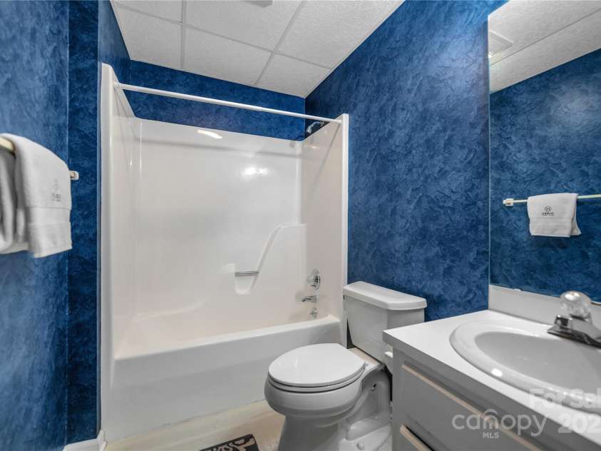 3412 Country Club Drive, Gastonia, NC 28056.  MLS# CAR4238417, YatesRealty ID 29153. 