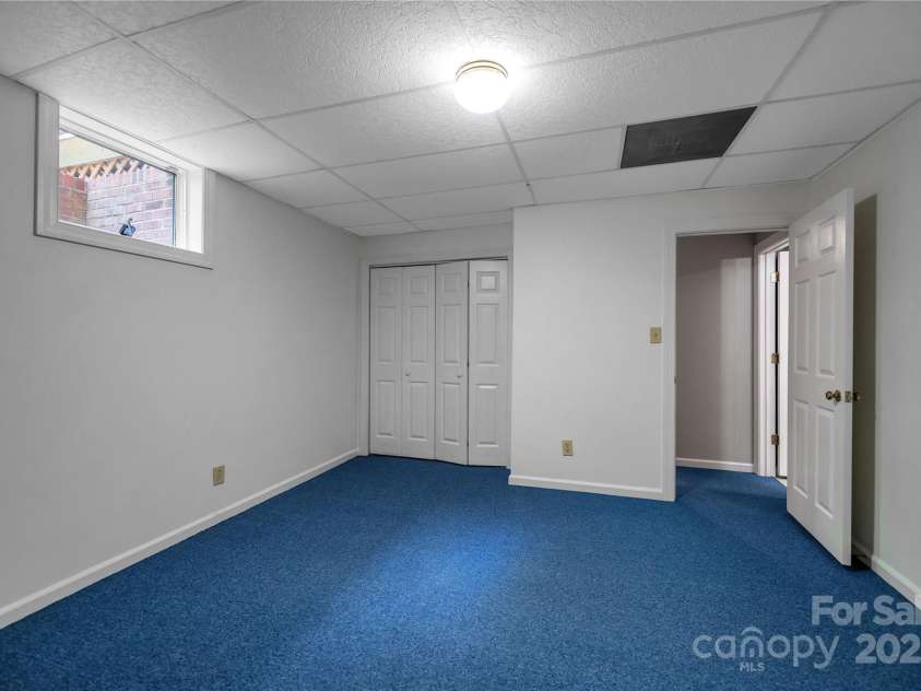 3412 Country Club Drive, Gastonia, NC 28056.  MLS# CAR4238417, YatesRealty ID 29153. 