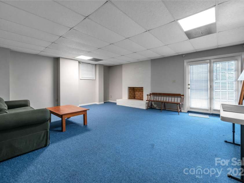 3412 Country Club Drive, Gastonia, NC 28056.  MLS# CAR4238417, YatesRealty ID 29153. 