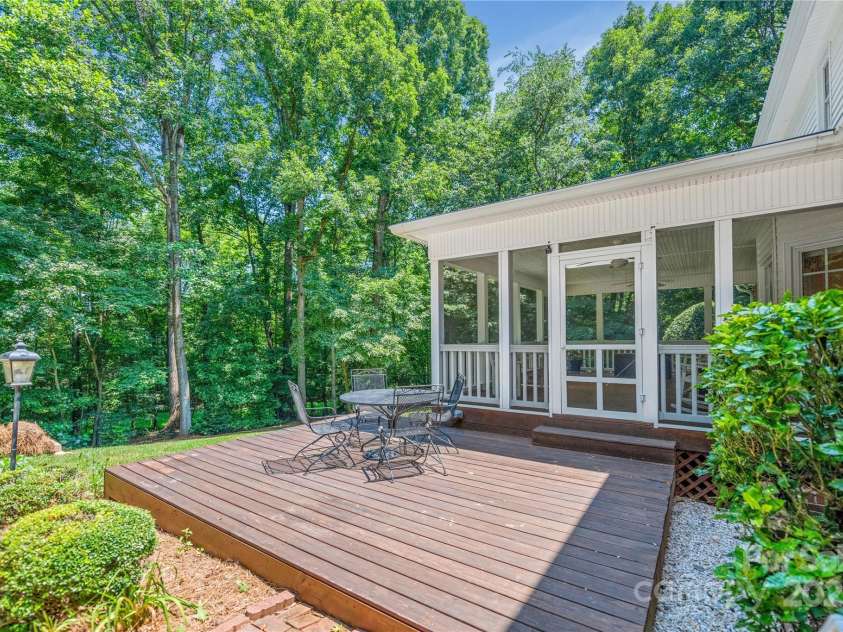 3412 Country Club Drive, Gastonia, NC 28056.  MLS# CAR4238417, YatesRealty ID 29153. 
