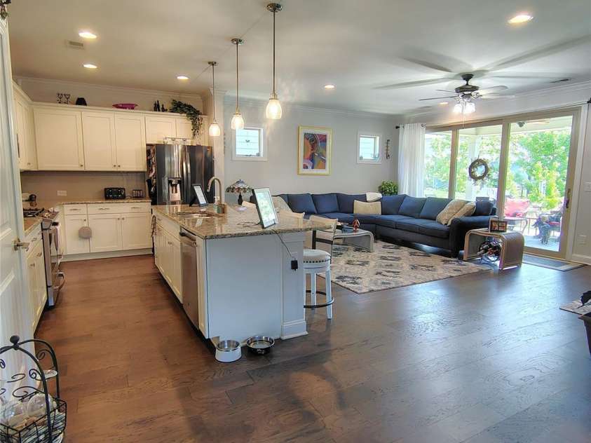 6224 Raven Rock Drive, Denver, NC 28037.  MLS# CAR4390596, YatesRealty ID 29153. Open Living Area