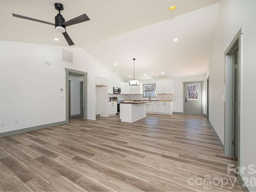 2020 Bailey Drive, Hickory, NC 28601.  MLS# CAR4379406, YatesRealty ID 29155. Stock Photo