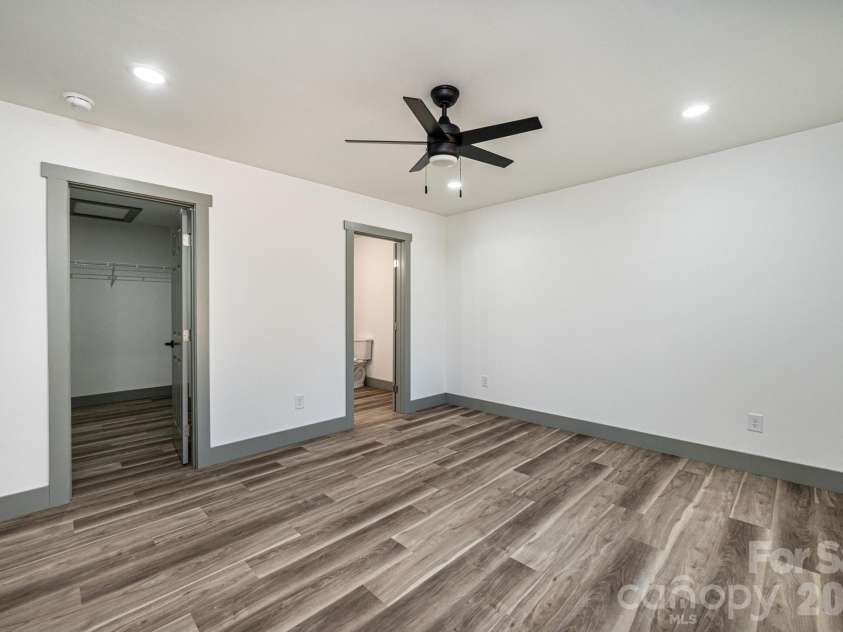 2020 Bailey Drive, Hickory, NC 28601.  MLS# CAR4379406, YatesRealty ID 29155. Stock Photo