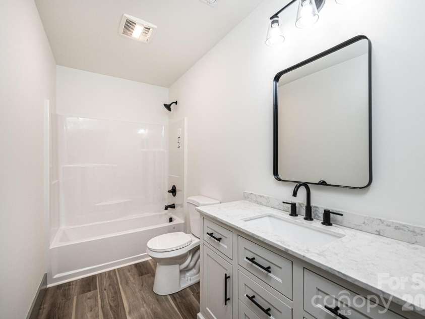 2020 Bailey Drive, Hickory, NC 28601.  MLS# CAR4379406, YatesRealty ID 29155. Stock Photo