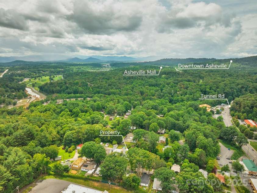 23 & 25 Oteen Park Place, Asheville, NC 28805.  MLS# CAR4287838, YatesRealty ID 29157. Only 5-7 minutes from Downtown Asheville, Whole Foods, Biltmore Village and walking distance to Filo and East Village Grill, Ingles and the VA Hospital.
