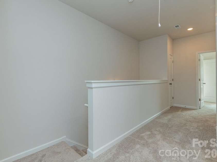 5617 Ringneck Road, Charlotte, NC 28216.  MLS# CAR4363350, YatesRealty ID 29157. Hallway