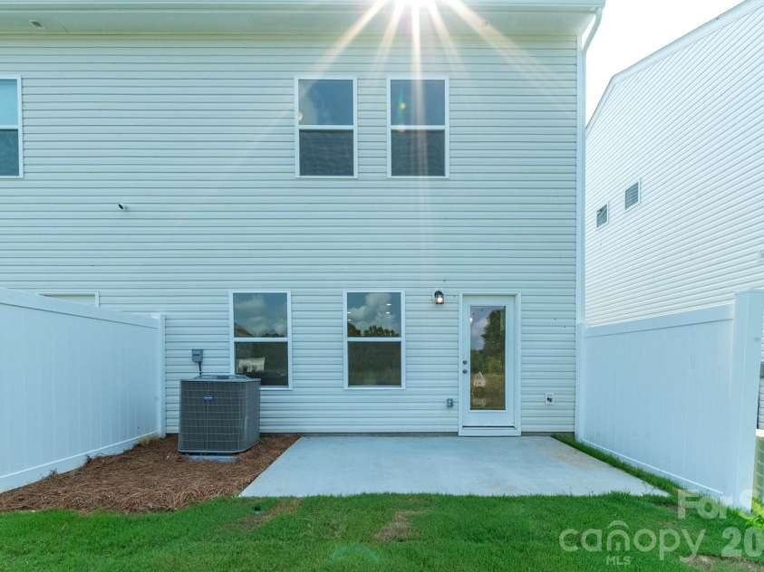 5617 Ringneck Road, Charlotte, NC 28216.  MLS# CAR4363350, YatesRealty ID 29157. Rear Exterior