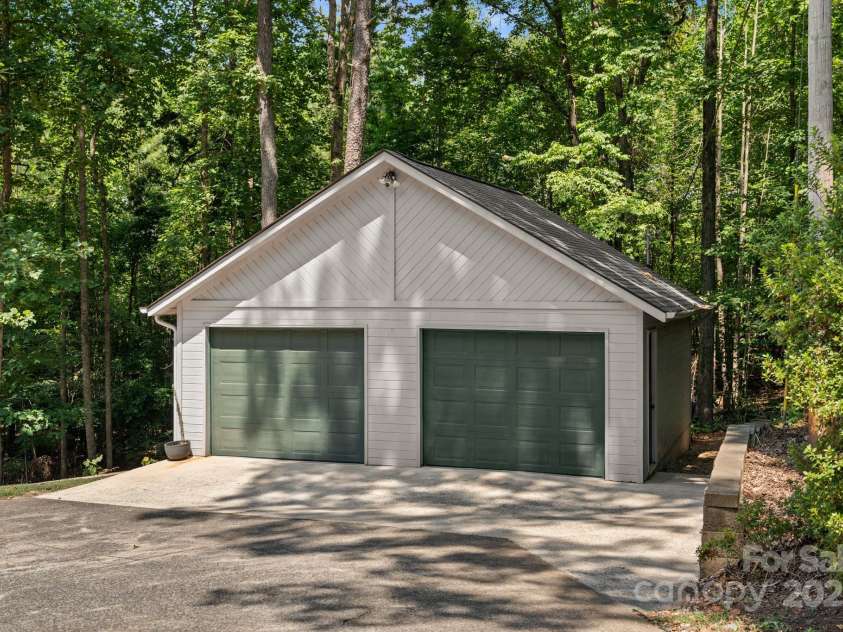 376 Knollwood Drive, Forest City, NC 28043.  MLS# CAR4280542, YatesRealty ID 29158. 