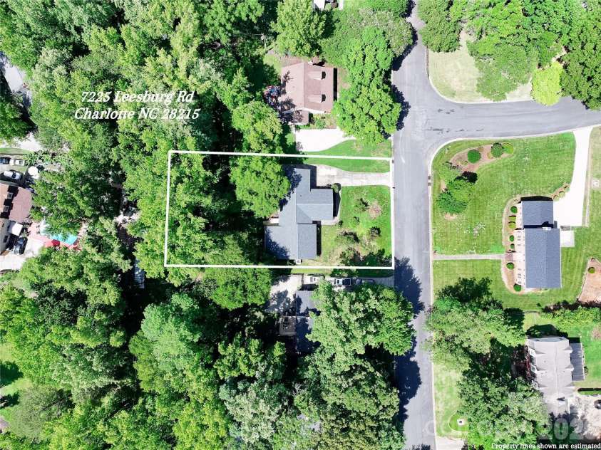 7225 Leesburg Road, Charlotte, NC 28215.  MLS# CAR4389334, YatesRealty ID 29158. 