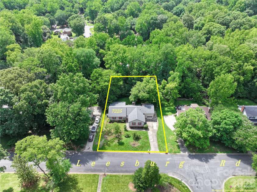 7225 Leesburg Road, Charlotte, NC 28215.  MLS# CAR4389334, YatesRealty ID 29158. 