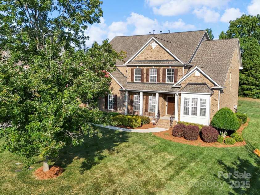 1317 Wynhurst Drive, Waxhaw, NC 28173.  MLS# CAR4284825, YatesRealty ID 29159. 