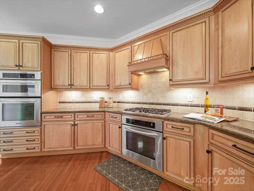 1317 Wynhurst Drive, Waxhaw, NC 28173.  MLS# CAR4284825, YatesRealty ID 29159. 