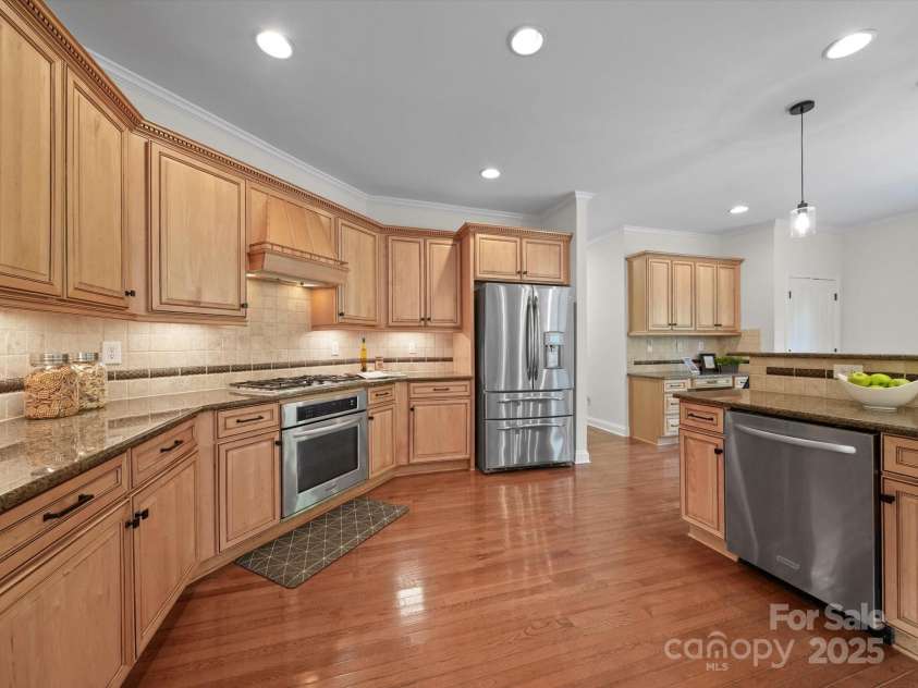 1317 Wynhurst Drive, Waxhaw, NC 28173.  MLS# CAR4284825, YatesRealty ID 29159. 