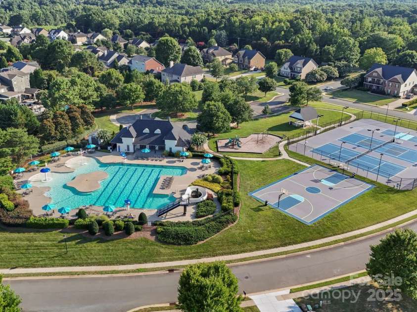 1317 Wynhurst Drive, Waxhaw, NC 28173.  MLS# CAR4284825, YatesRealty ID 29159. 