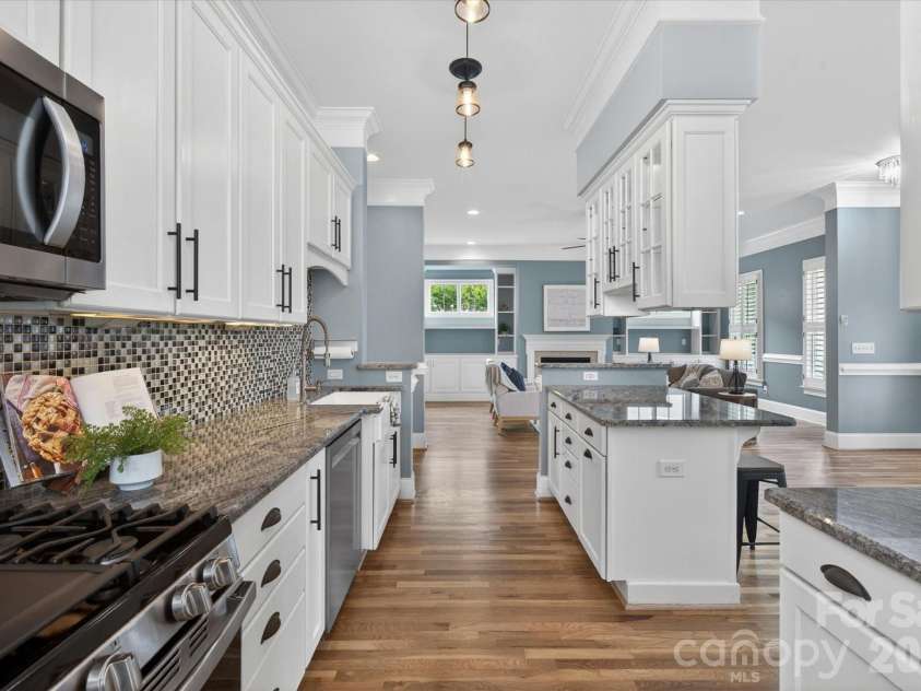 5752 Morris Hunt Drive, Fort Mill, SC 29708.  MLS# CAR4383957, YatesRealty ID 29159. 