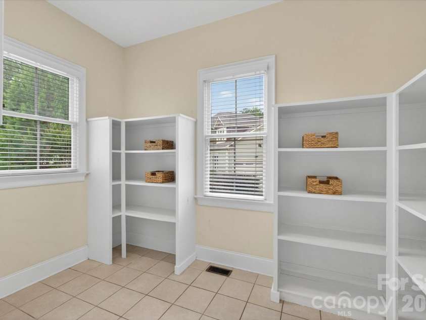 5752 Morris Hunt Drive, Fort Mill, SC 29708.  MLS# CAR4383957, YatesRealty ID 29159. 