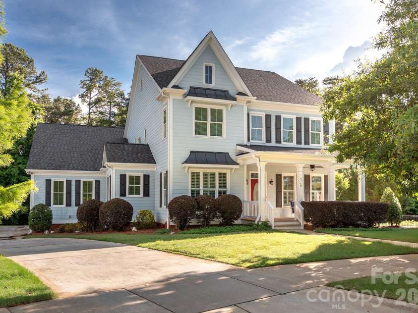 5752 Morris Hunt Drive, Fort Mill, SC 29708.  MLS# CAR4383957, YatesRealty ID 29159. 