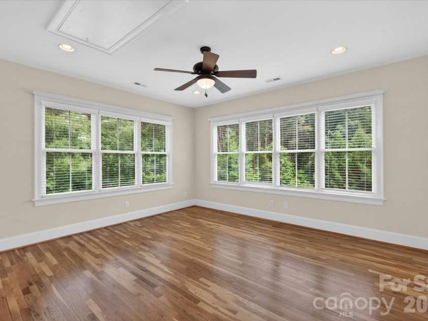 5752 Morris Hunt Drive, Fort Mill, SC 29708.  MLS# CAR4383957, YatesRealty ID 29159. Large Bonus room