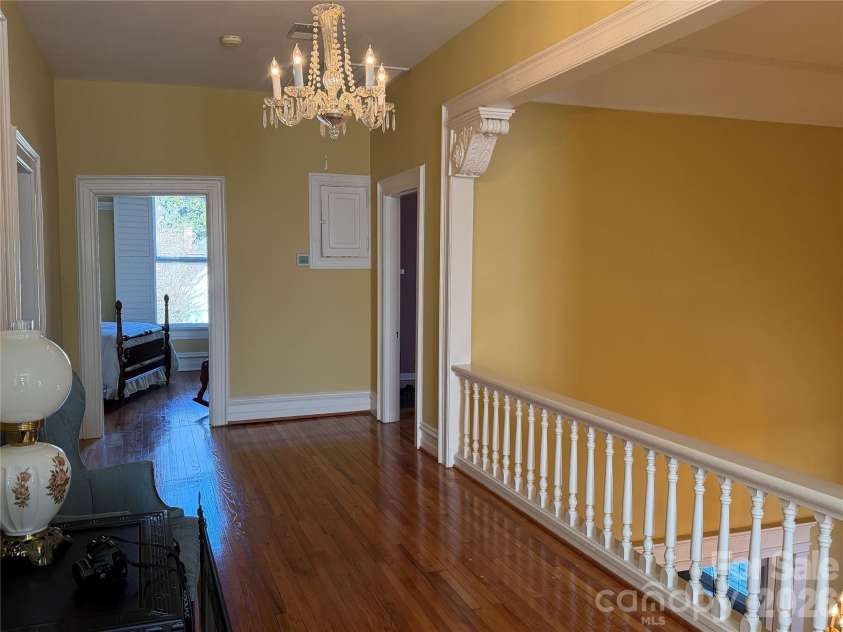 15 Kings Mountain Street, York, SC 29745.  MLS# CAR4336422, YatesRealty ID 2916. Upstairs Hallway