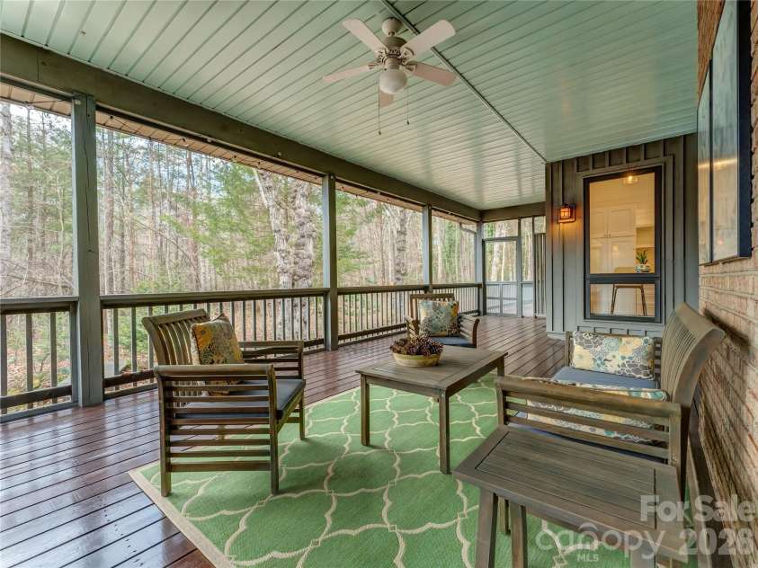 203 Heathcote Road, Hendersonville, NC 28791.  MLS# CAR4350178, YatesRealty ID 2916. 