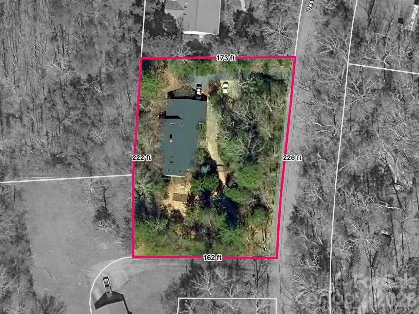203 Heathcote Road, Hendersonville, NC 28791.  MLS# CAR4350178, YatesRealty ID 2916. 