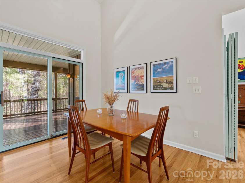 203 Heathcote Road, Hendersonville, NC 28791.  MLS# CAR4350178, YatesRealty ID 2916. Dining Area