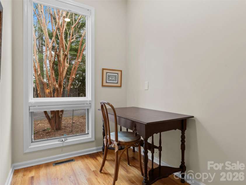 203 Heathcote Road, Hendersonville, NC 28791.  MLS# CAR4350178, YatesRealty ID 2916. Office/reading nook