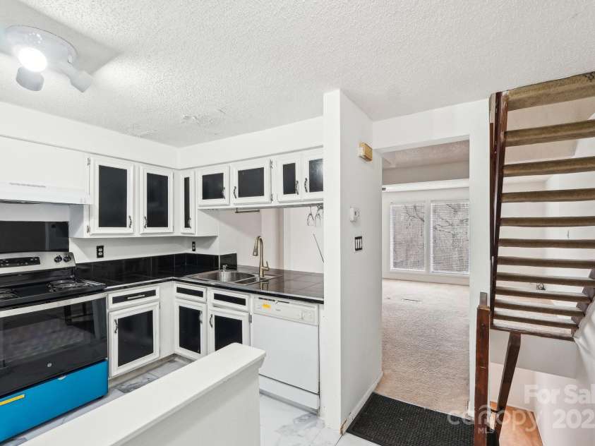 7344 Pebblestone Drive, Charlotte, NC 28212.  MLS# CAR4223147, YatesRealty ID 2916. 