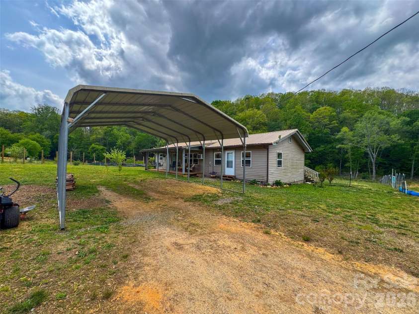 3325 Pack Mountain Road, Murphy, NC 28906.  MLS# CAR4390352, YatesRealty ID 29160. 